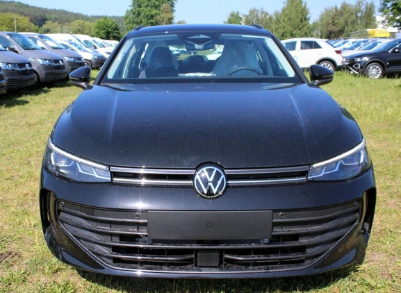 Volkswagen Passat cena 159900 przebieg: 5, rok produkcji 2024 z Brodnica małe 79